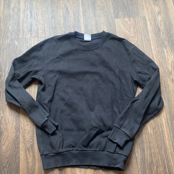 Zara Other - Zara Black Crew Neck
